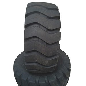 Pneu 12.5/80-18